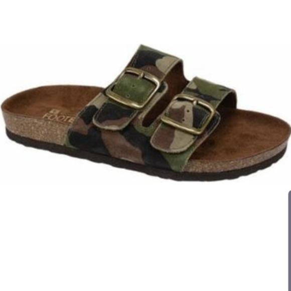 white mountain camo sandals